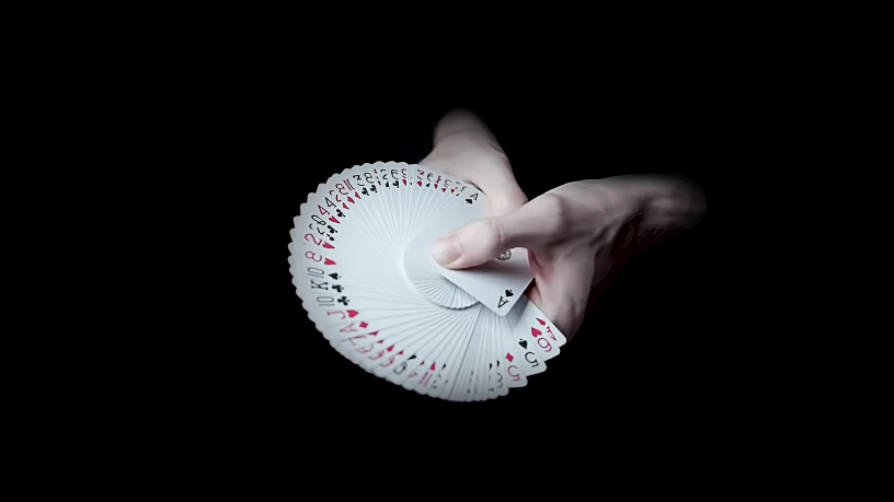 Blefe no Poker: Com Thiago Viana, aprenda a identificar e aplicar o blefe para vencer.