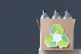 Economia circular no setor plástico: caminhos técnicos para embalagens mais sustentáveis com a visão estratégica de Elias Assum Sabbag Junior aplicada à inovação e eficiência produtiva.