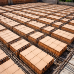 Lajes treliçadas ganham destaque neste conteúdo que explica composição, funcionamento e vantagens técnicas, com a expertise de Valderci Malagosini Machado.